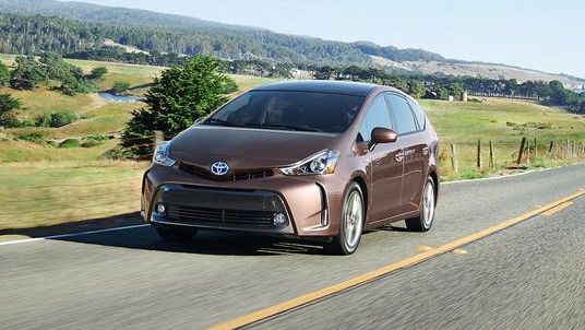 2015-toyota-prius-v-photo-650800.jpg